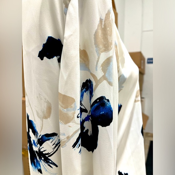 WHBM LONG SLEEVE PULL OVERHEAD TOP, SIZE S - Picture 3 of 5